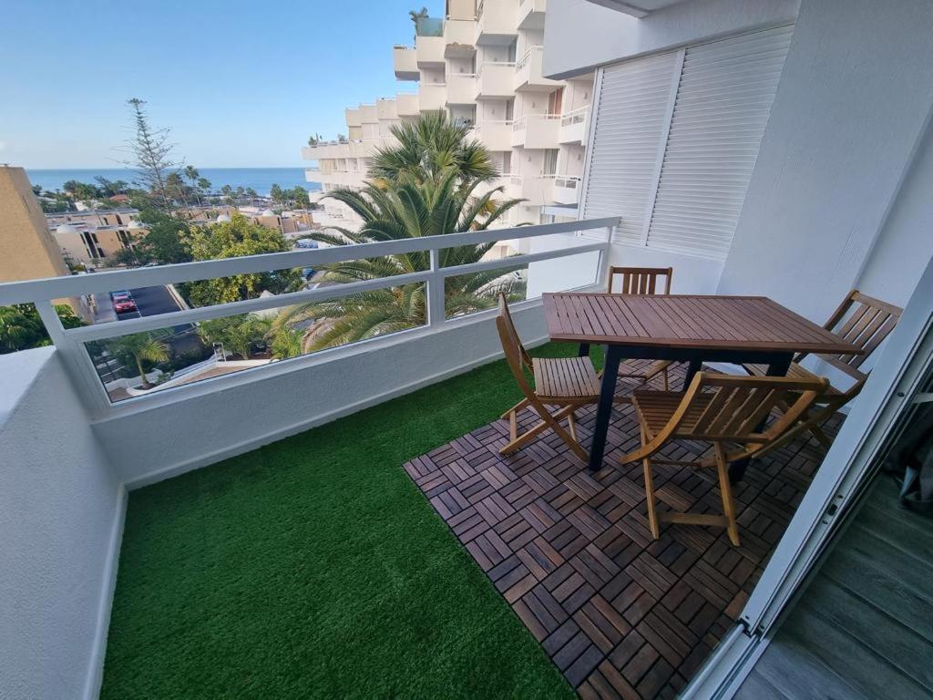 The White Waves Tf Holiday Apartment Las Americas ปลายา ฟัญญาเบ ภายนอก รูปภาพ