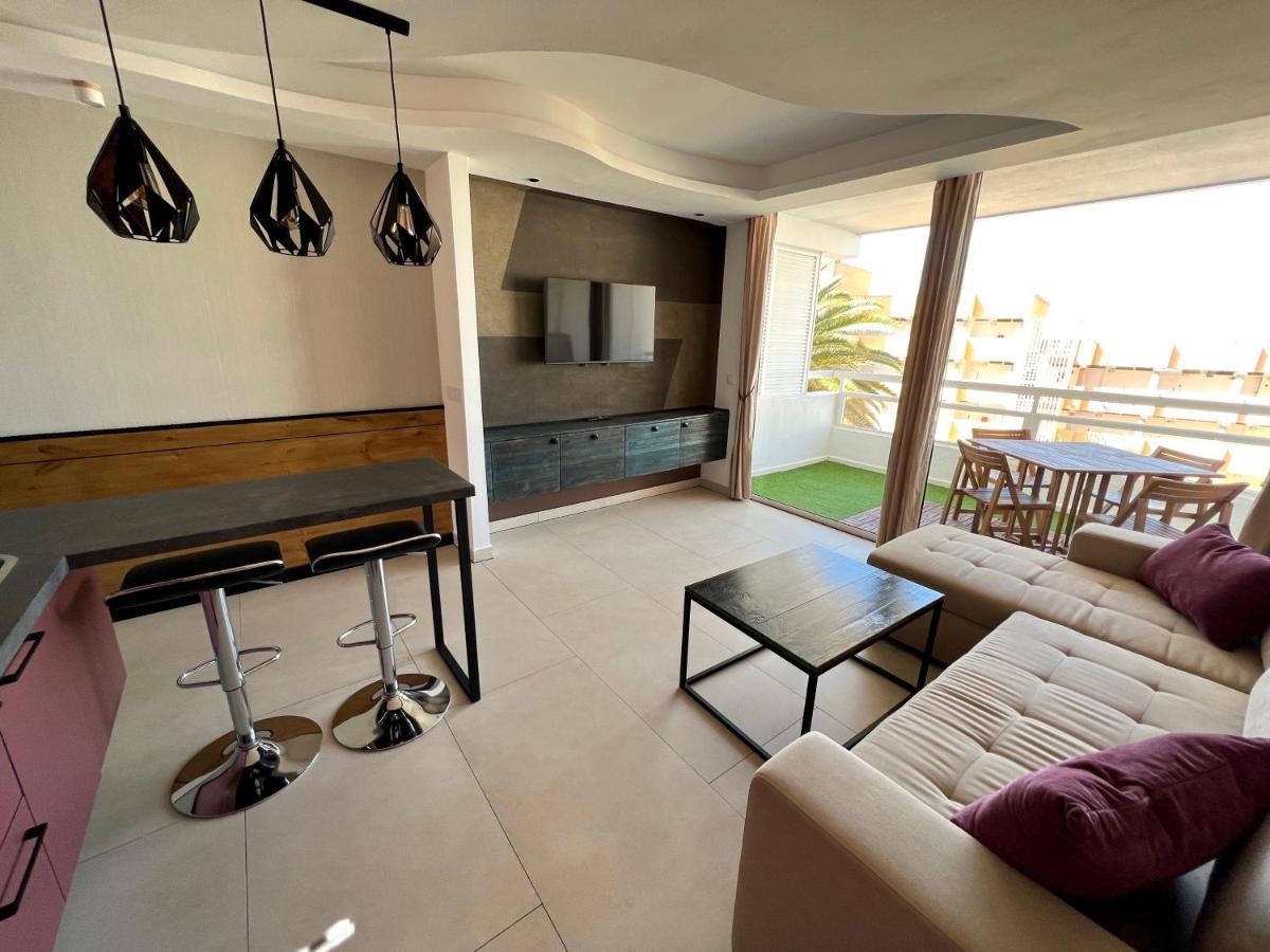 The White Waves Tf Holiday Apartment Las Americas ปลายา ฟัญญาเบ ภายนอก รูปภาพ